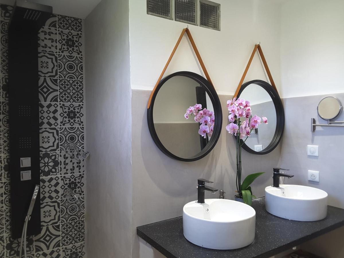 Philoxenia Bed & Breakfast Pourrieres Екстериор снимка